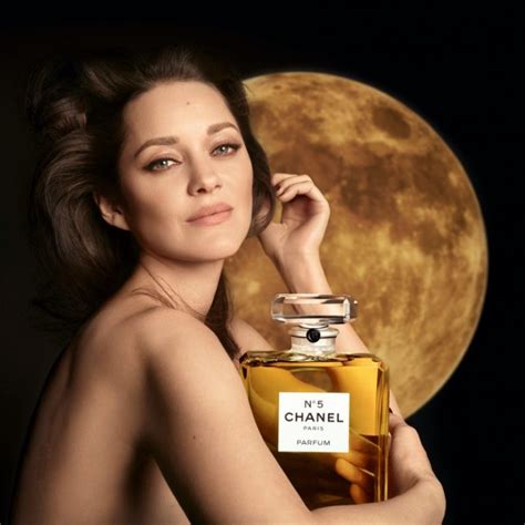 chanel no 5 actress in advert|chanel no 5 holiday commercial.